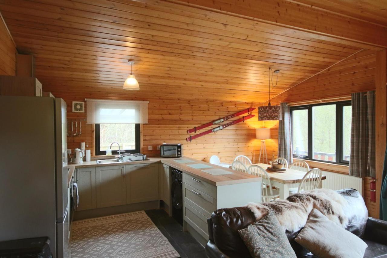 Balquhidder Braes Holiday Park Lodges, Mostly With Hot Tubs And Pet Friendly, Ev Facilities Лохернхед Экстерьер фото
