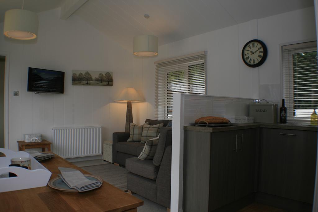 Balquhidder Braes Holiday Park Lodges, Mostly With Hot Tubs And Pet Friendly, Ev Facilities Лохернхед Экстерьер фото